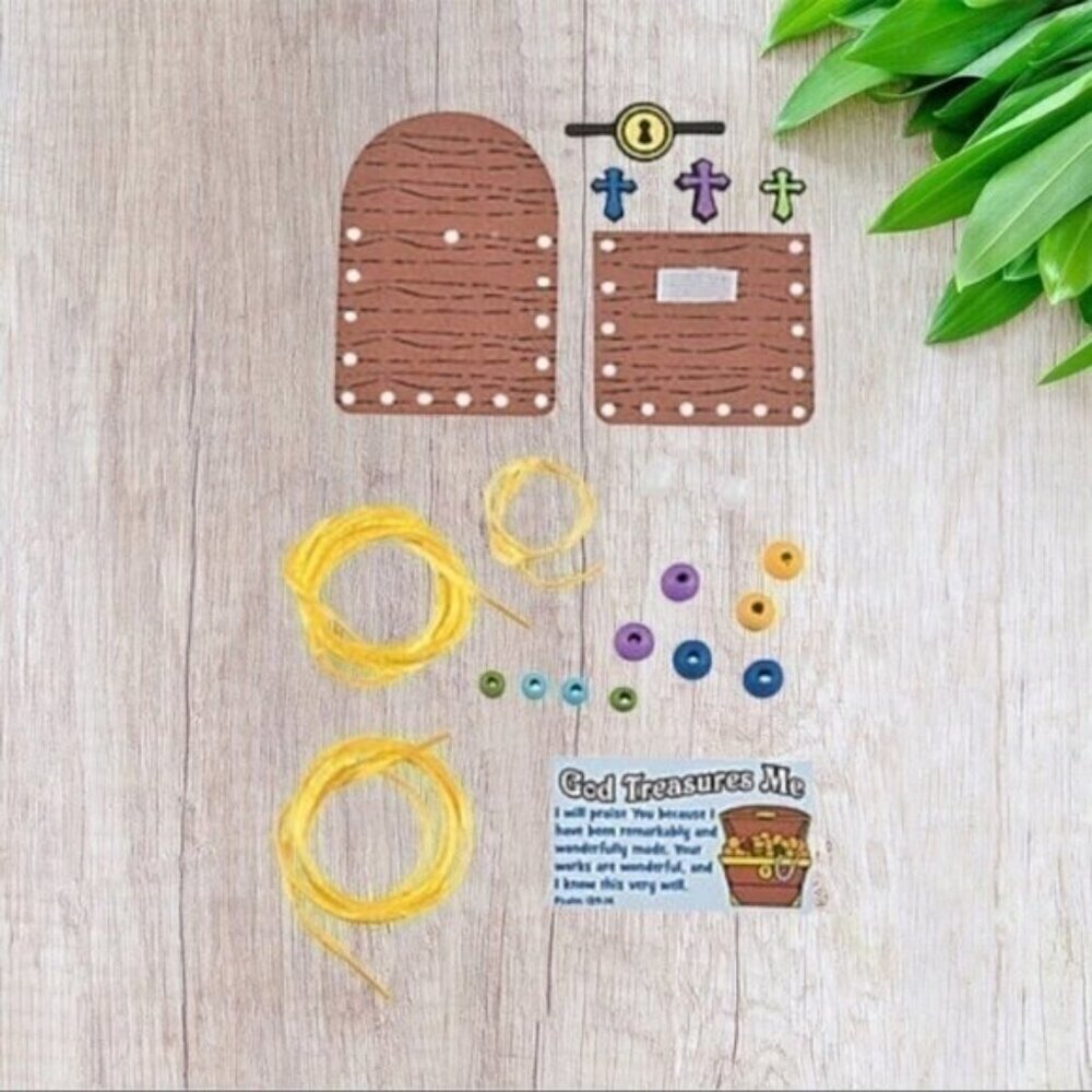 Under the Sea Lacing Pouch Necklace Craft Kit 12 Kits